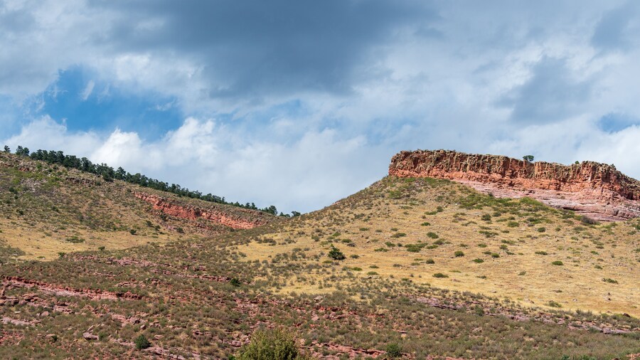 Landscape of desert-like hillside in Lyons, Colorado