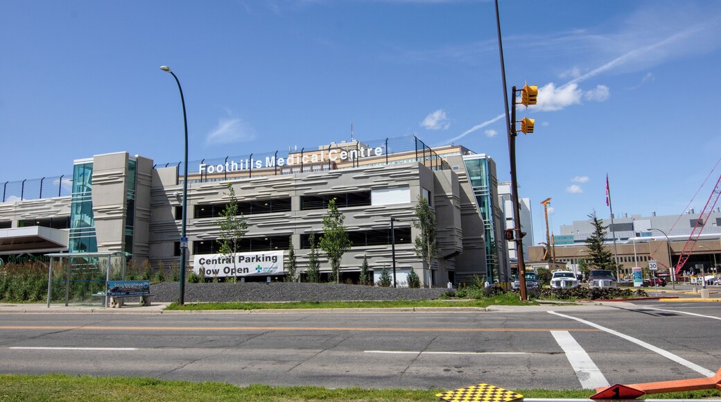 Calgary_FoothillsMedicalCentre_6213940_-1