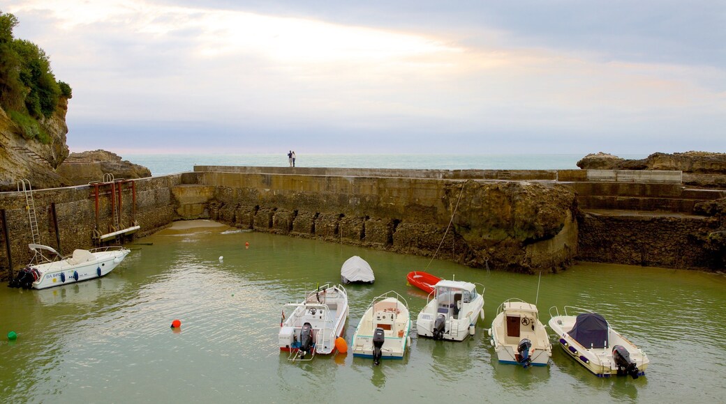 Antigo Porto caracterizando uma baĂa ou porto