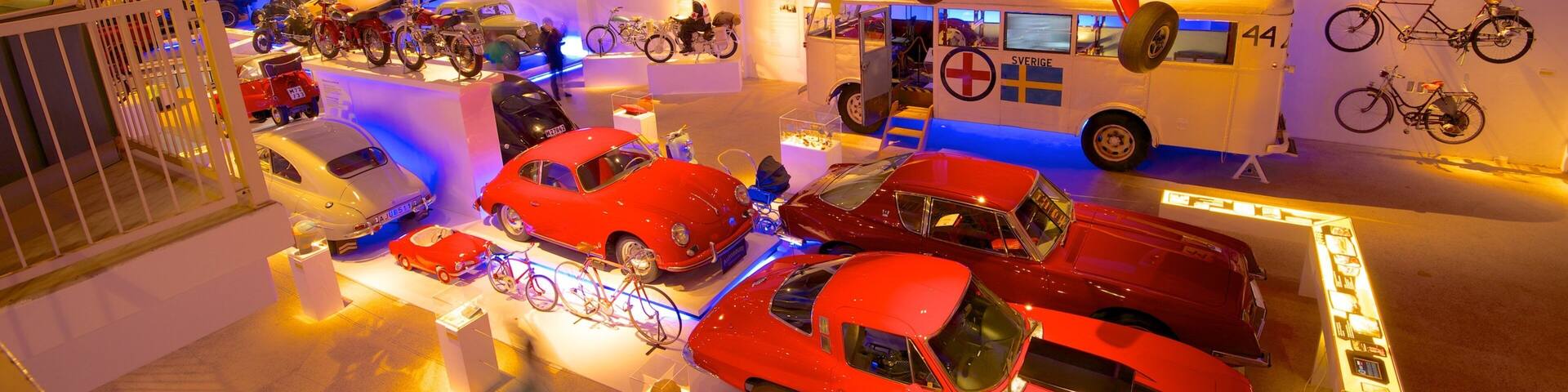 Technology and Maritime Museum showing interior views