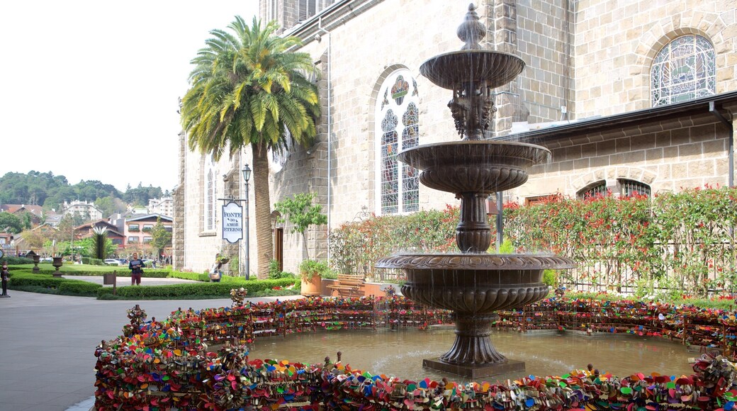 Iglesia de São Pedro ofreciendo una fuente
