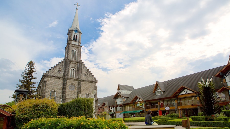 Sao Pedro Church showing a church or cathedral