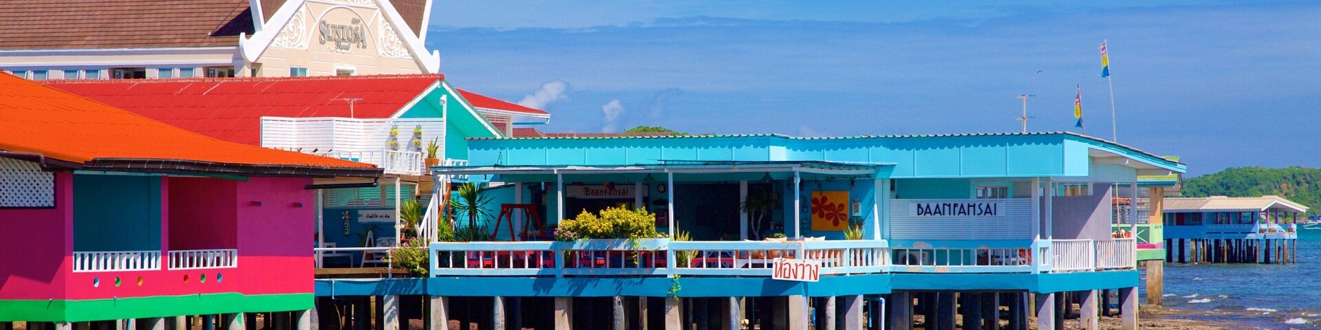 Na Baan Pier featuring general coastal views