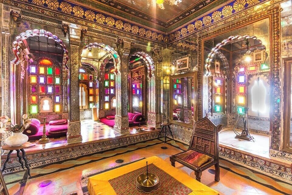 Built in 1670 A.D. by Rawat Dwarka Dasji as his own residence, the Deogarh Mahal near Rajasthan stands majestically on the top of a hill at a height of 2100 ft above sea level.
For more - http://www.topdestinationphotographer.com/