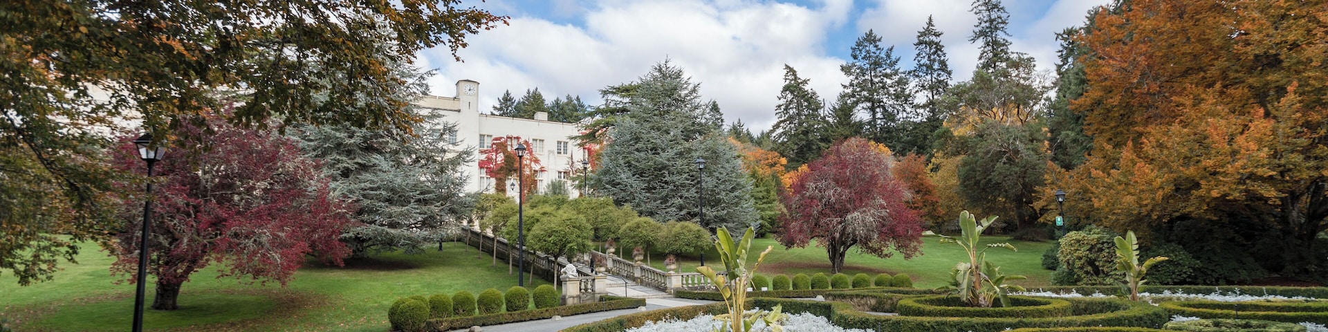Victoria_RoyalRoadsUniversity_6215325