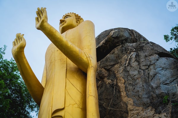 Thai Views | Wat Khao Takiap: So what’s in the pose when it comes to the many postures of Buddha? Well there are no coincidences, that’s for sure. Along one of the many beaches of Hua Hin, Thailand, sits a tiny peninsula that houses Wat Khao Takiab. Like most temples, a statue of Buddha is displayed in some shape or form. Here the statue is one of a standing Buddha with the palms of both hands upright and facing outwards, called “Repelling the Oceans”. One common meaning of this posture is the belief that on a visit to India, Buddha used the power of meditation to repel a wall of water that was unleashed by a hermit in hopes to cause a flood. There is also a second meaning “Preventing the Relative from Fighting”. Situated along the coastline of Hua Hin, I would say the former meaning to be more fitting and as I mentioned, no coincidences and hopefully no flooding to come.
.
.
.
.
#sonyalpha #sonya7riii #travelblogger #travelvlogger #travelgoals #travelguide #wanderluster #wandering #instatravel #instavacation #natgeoyourshot #lpfanphoto #troveon #southeastasia #beautifulseasia #travelsoutheastasia #thailand #huahin #igthailand #thailandinsider #amzthld #explorethailand #visitthailand #vscothailand #gulfofthailand #buddha #buddhism #buddhist #buddhastatue