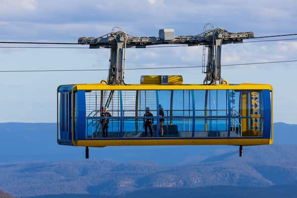 Katoomba Scenic World showing a gondola and tranquil scenes