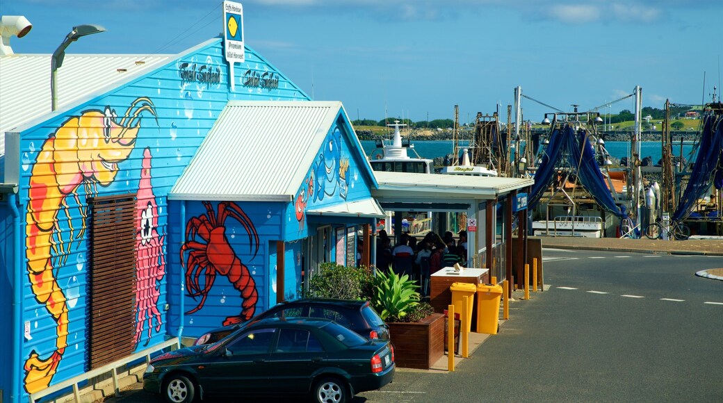 Marina de Coffs Harbour qui includes sortie au restaurant