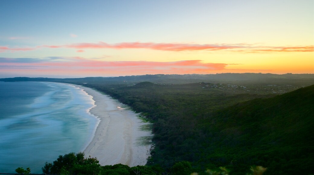 Arakwal National Park showing a beach and a sunset
