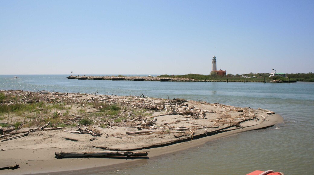 Po di Goro e faro sull'Isola dell'Amore