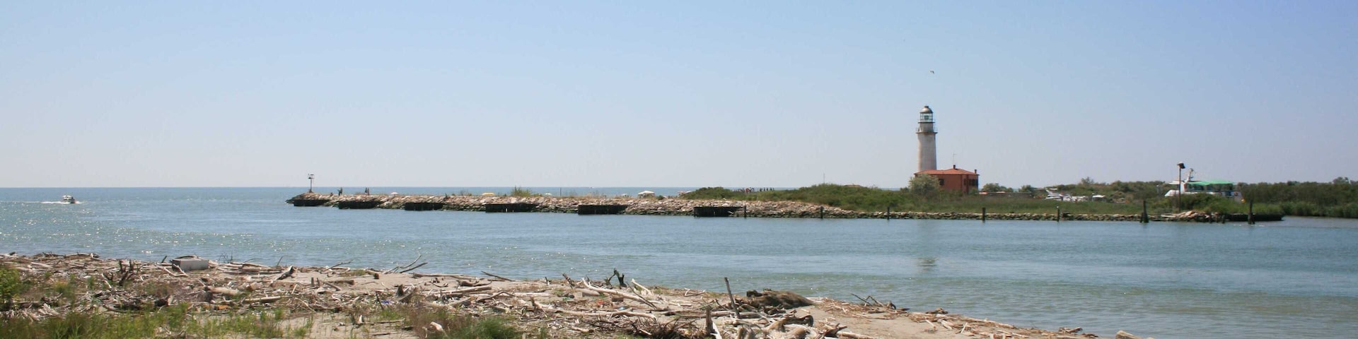 Po di Goro e faro sull'Isola dell'Amore