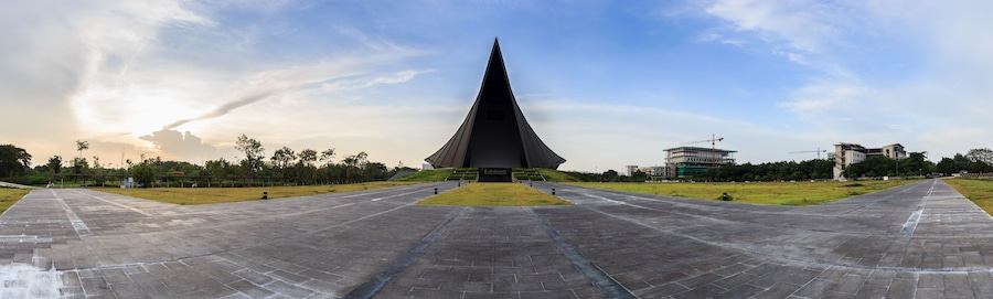 Panorama, Price Mahidol Hall