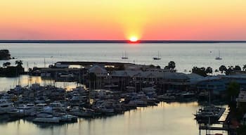 When in Darwin, Cullen Bay is a great place to stay. Nice village atmosphere and GREAT sunset views. Oh and the Boatshed cafe for coffee is the bomb!