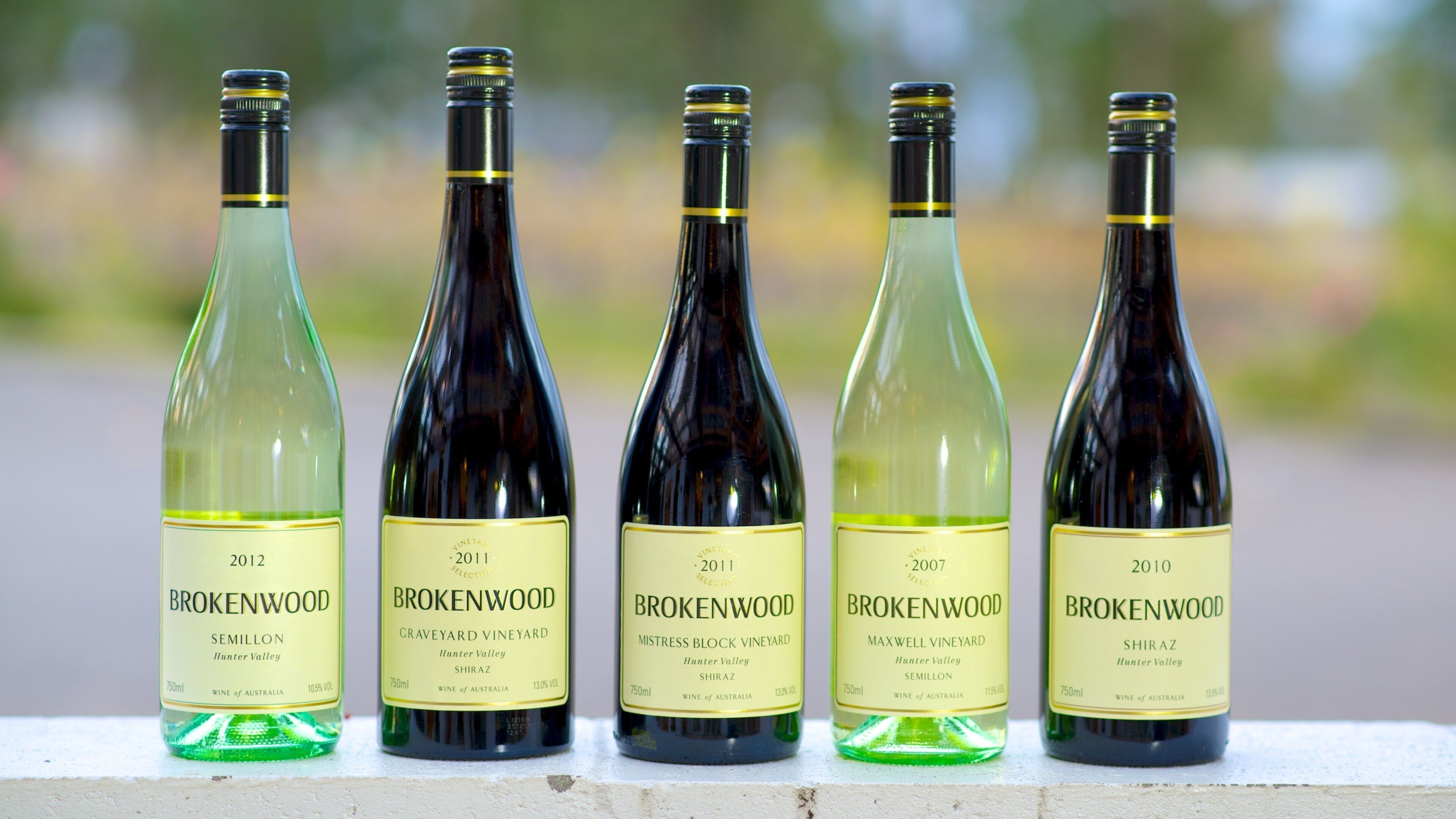 Brokenwood Wines mostrando sinalização e bebidas