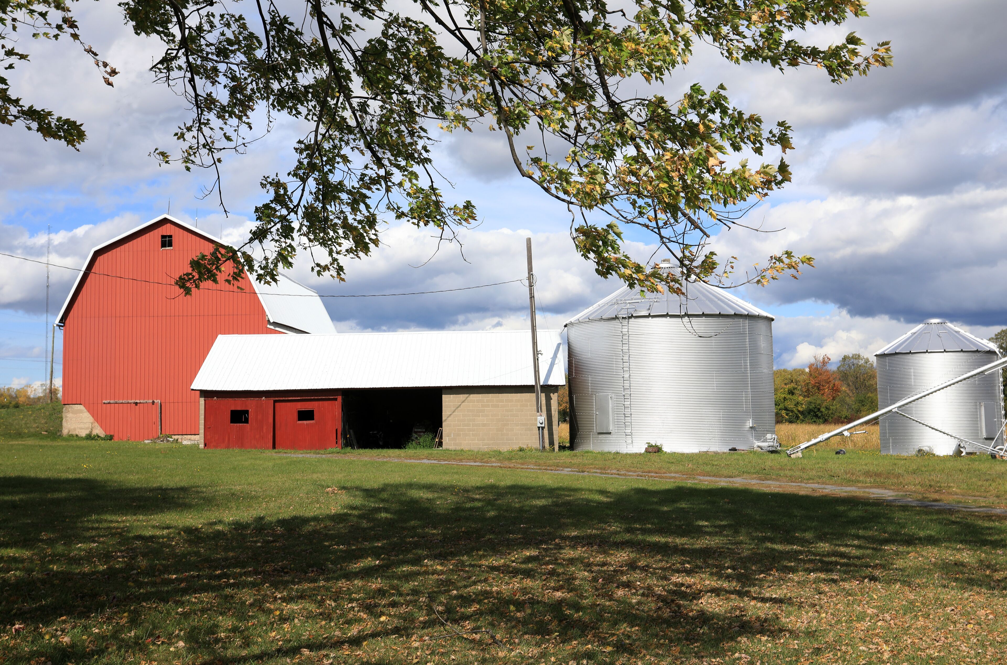 Closeup shot of a farm in Romulus, NY under a cloudy sky