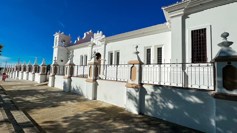 colonial park and church in el salvado