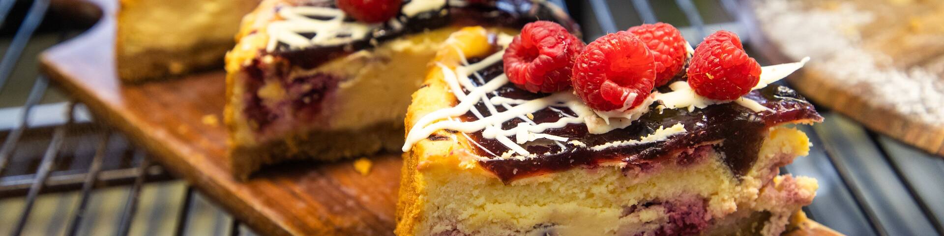 St Maarten and St Martin which includes food