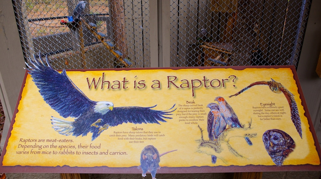 Daniel Stowe botaniske hage som inkluderer skilt