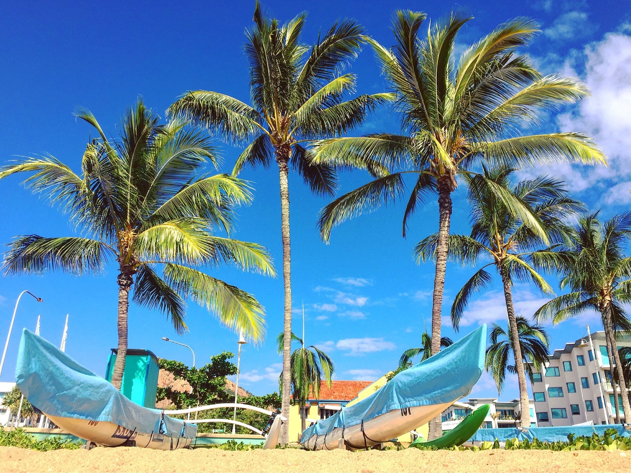 ...winters day at the beach, 26 degrees and sunshine 😎