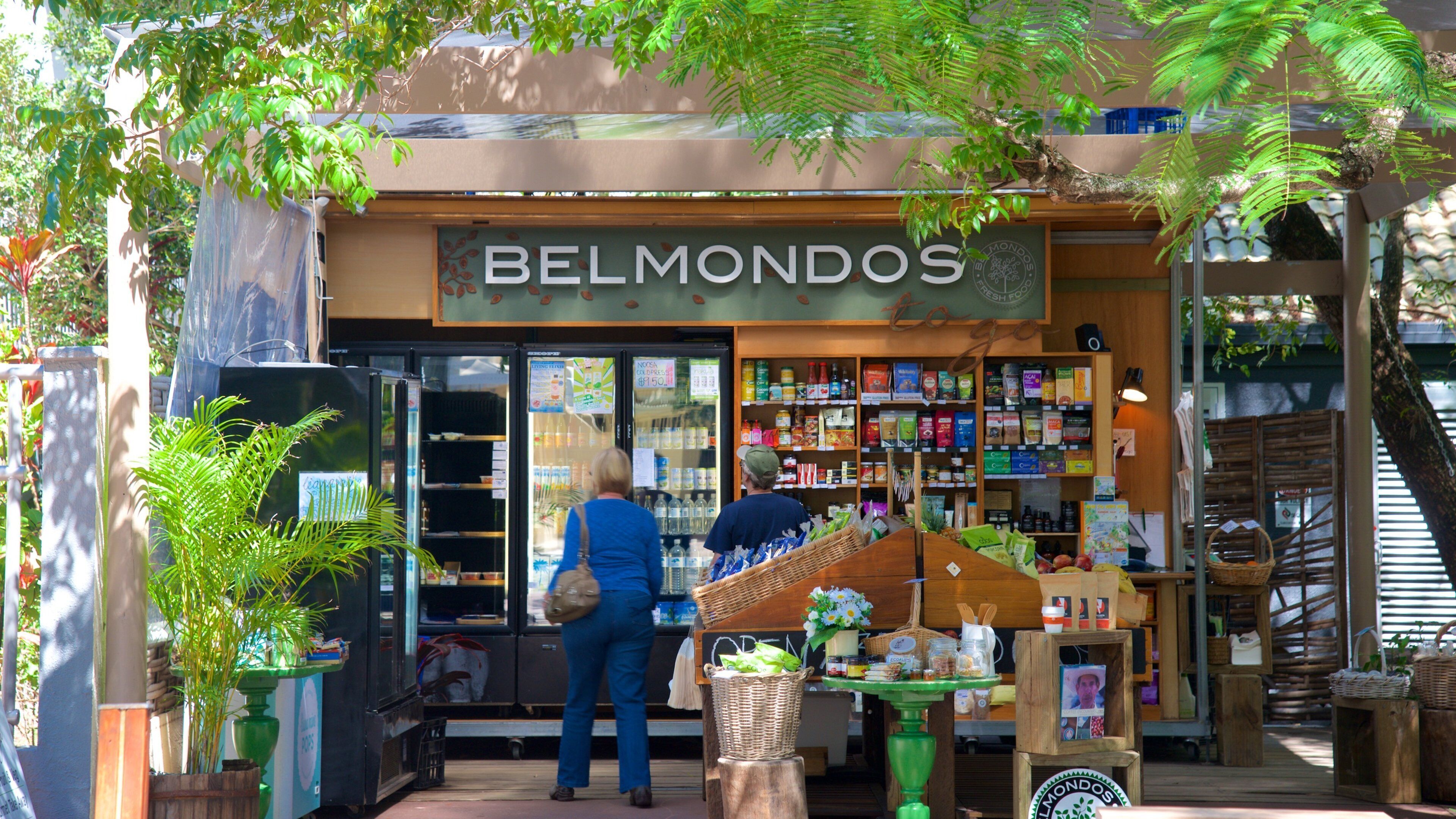 Hastings Street featuring shopping