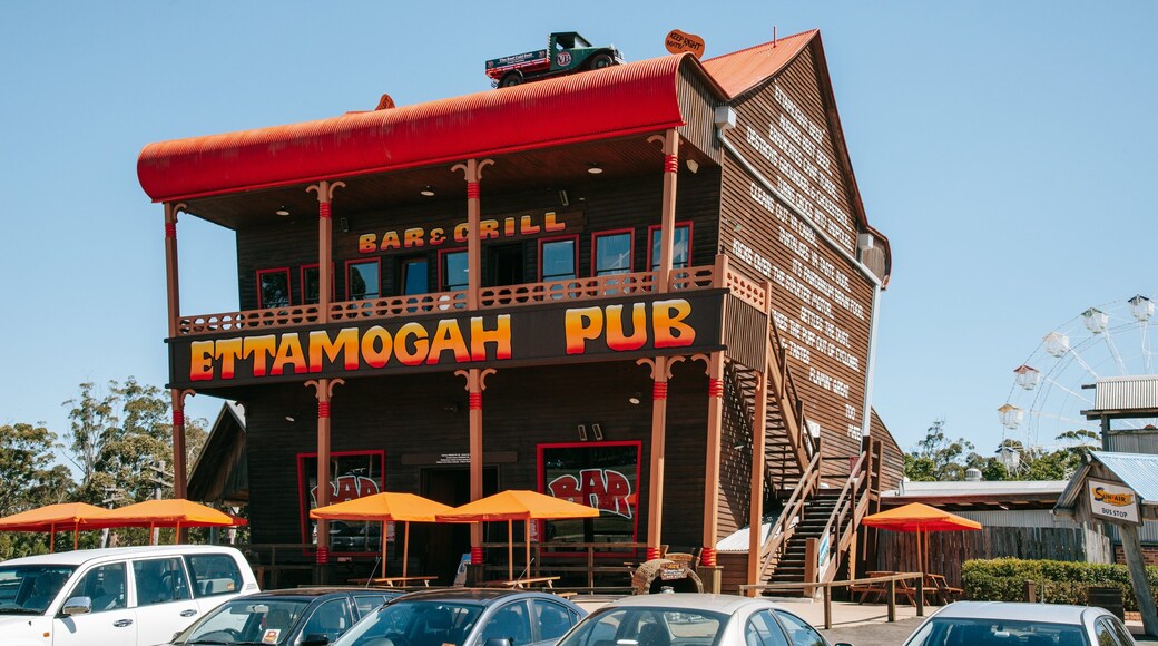 Aussie World featuring signage and a bar