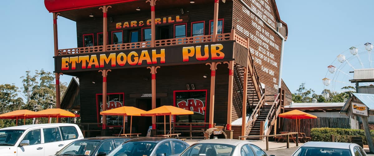 Aussie World featuring signage and a bar