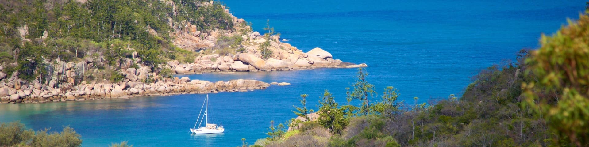 Magnetic Island National Park showing landscape views, general coastal views and rugged coastline