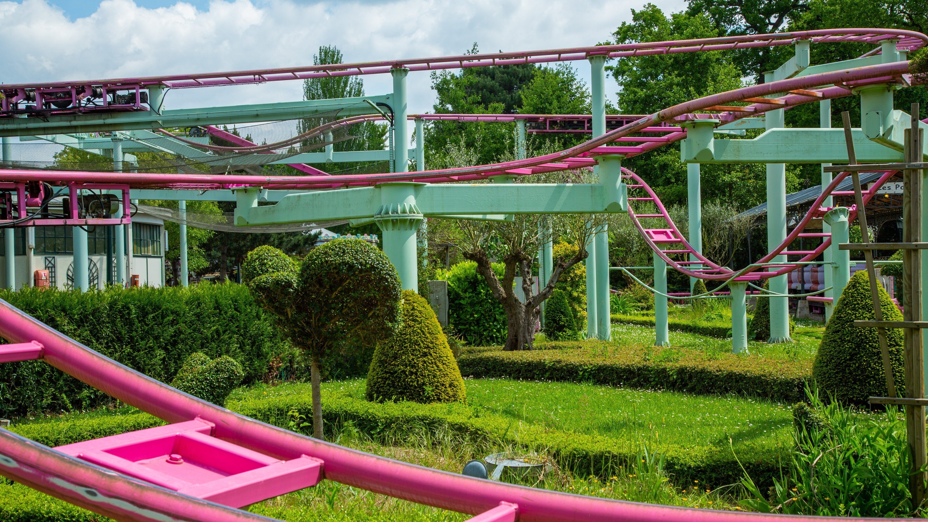 Jardin d\'Acclimatation which includes rides