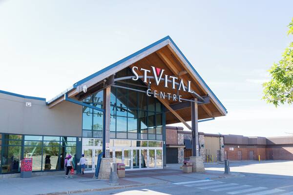 Winnipeg_StVitalCentre_6217825_01