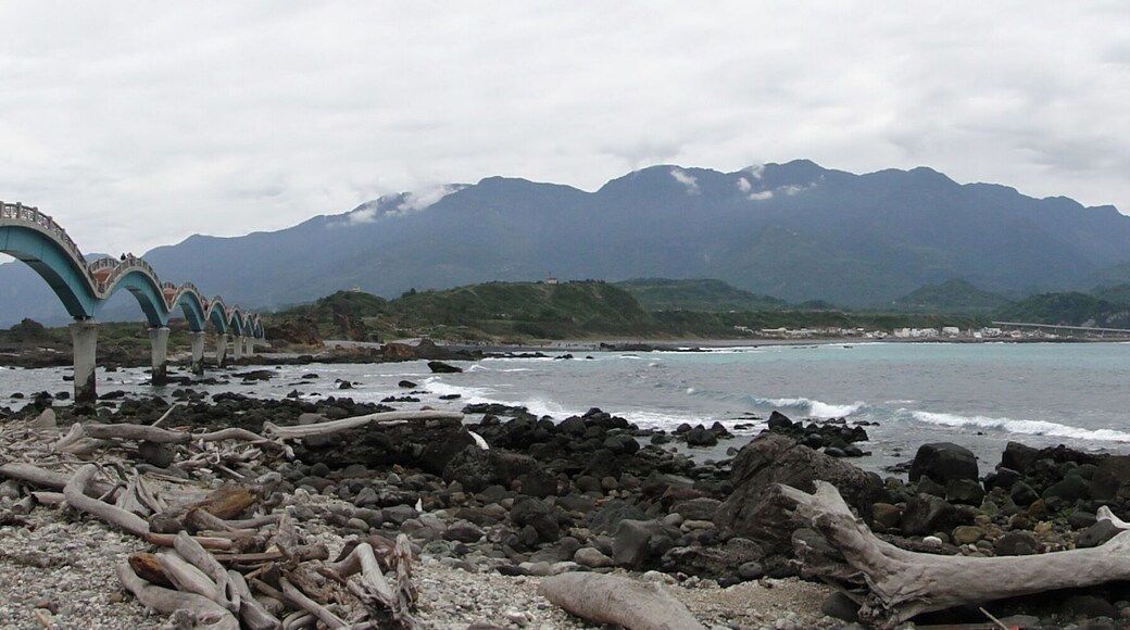Sansiantai area with the footbridge on the left, Taitung County, Taiwan