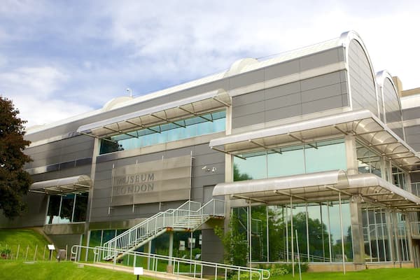 Museum London which includes modern architecture