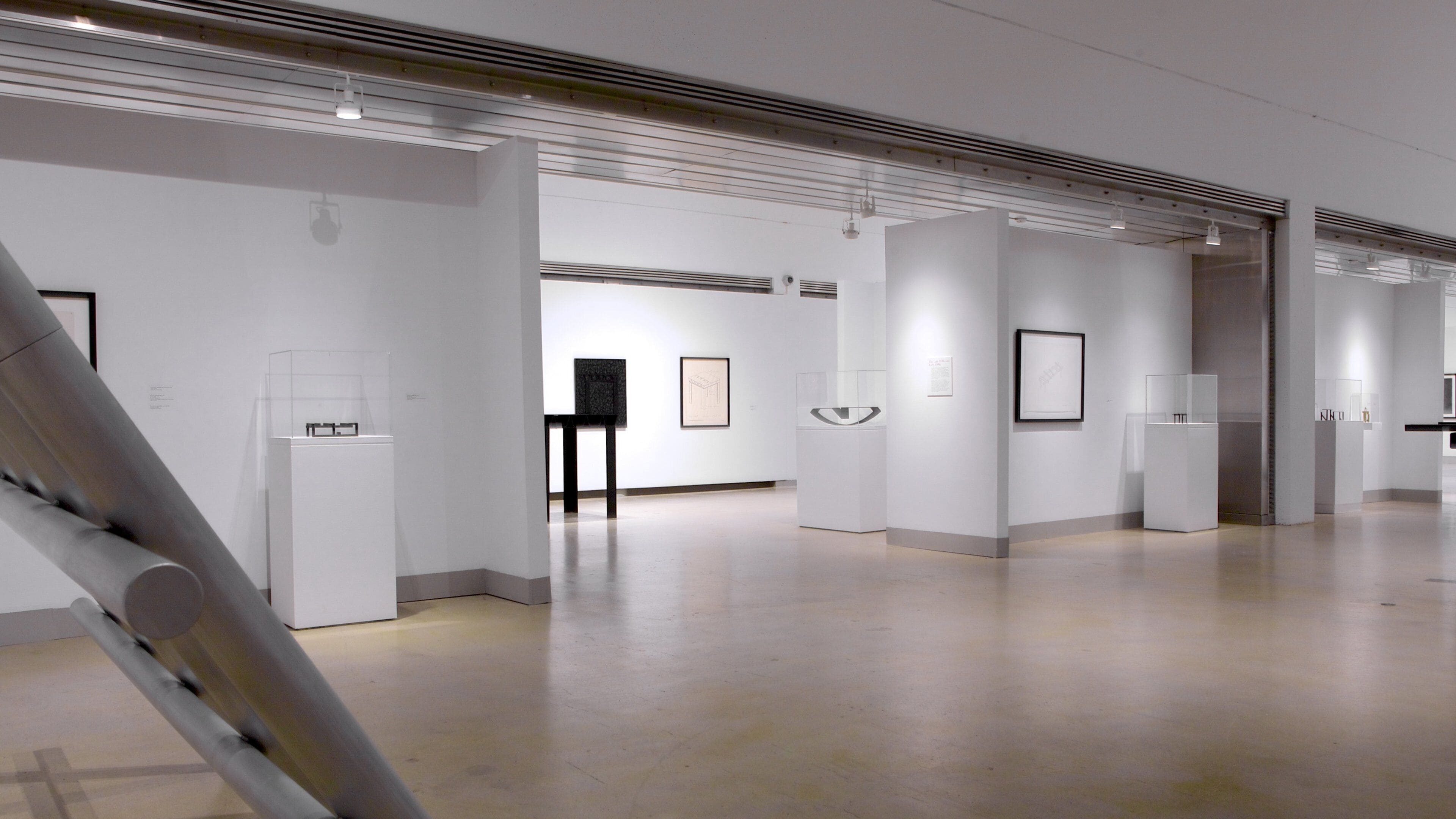 Museum London showing interior views and art