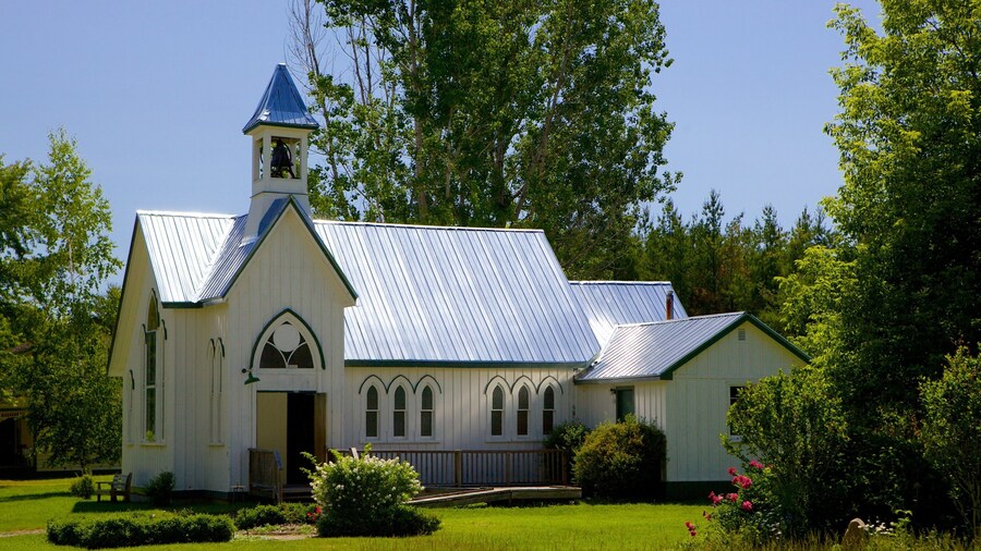 Le village pionnier de Fanshawe mettant en vedette aspects religieux, église ou cathédrale et patrimoine architectural