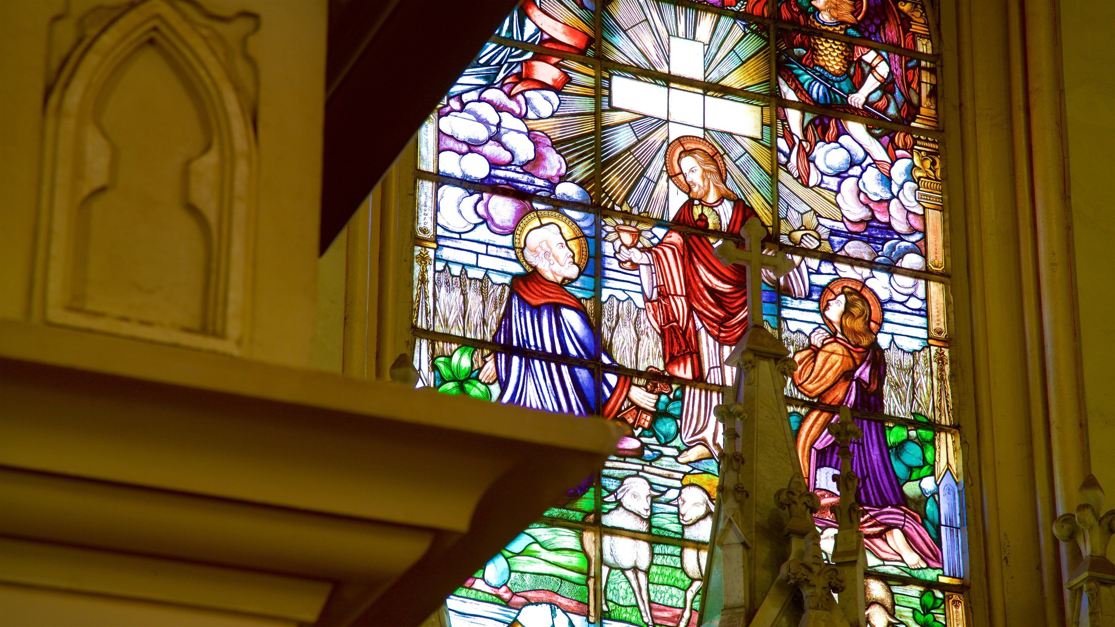 Catedral da Boa Viagem som inkluderar en kyrka eller katedral, interiörer och religiösa aspekter