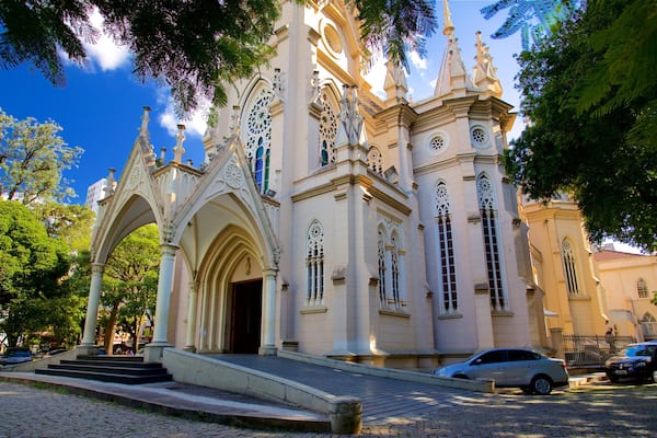Catedral de Nossa Senhora da Boa Viagem mit einem historische Architektur und Kirche oder Kathedrale