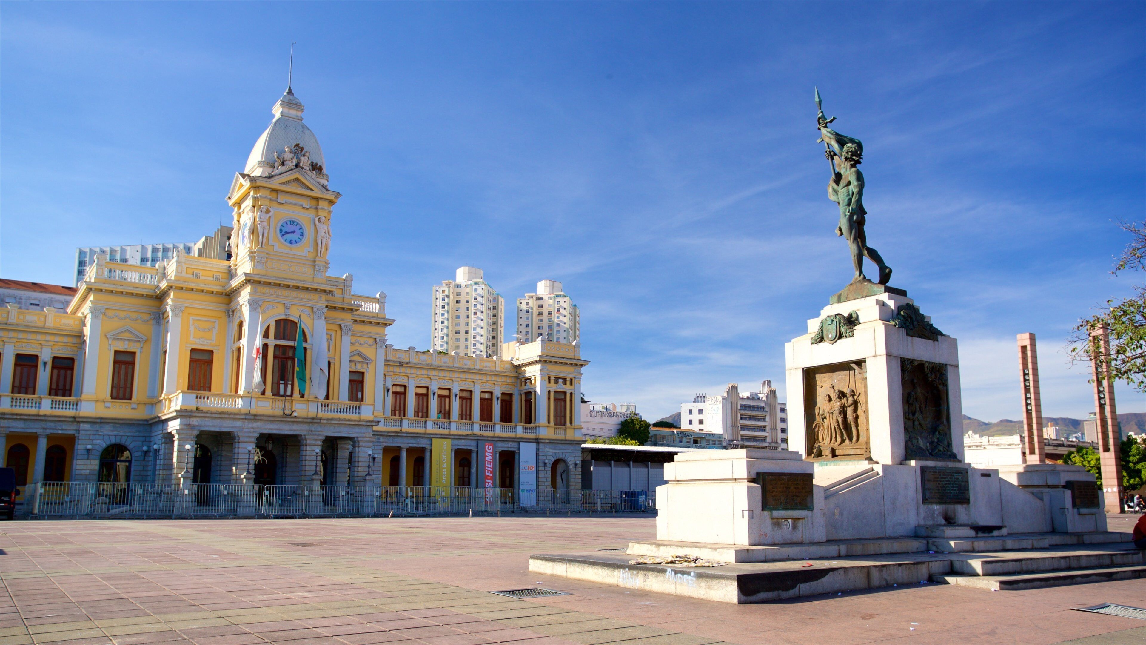 Museum of Arts and Craft showing a square or plaza, a statue or sculpture and heritage architecture