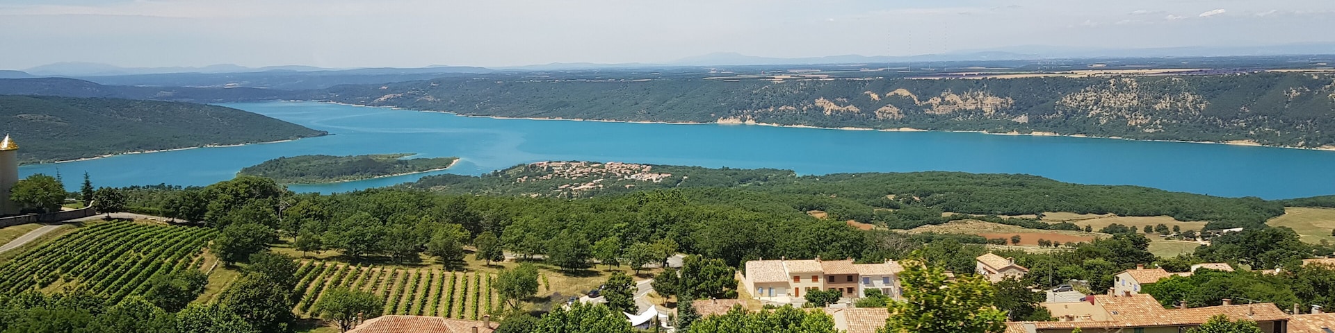Verdon Natural Regional Park in France, the grandiose landscape and mysterious canyon Gorges du Verdon, mountain and forestь mountain lake