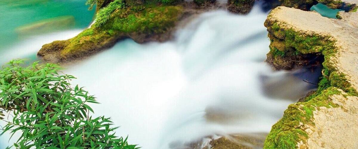 Beautiful #Libo Seven Small Arches Scenic Spot (Xiaoqikong) in #Guizhou.
https://twitter.com/Beautifulgx