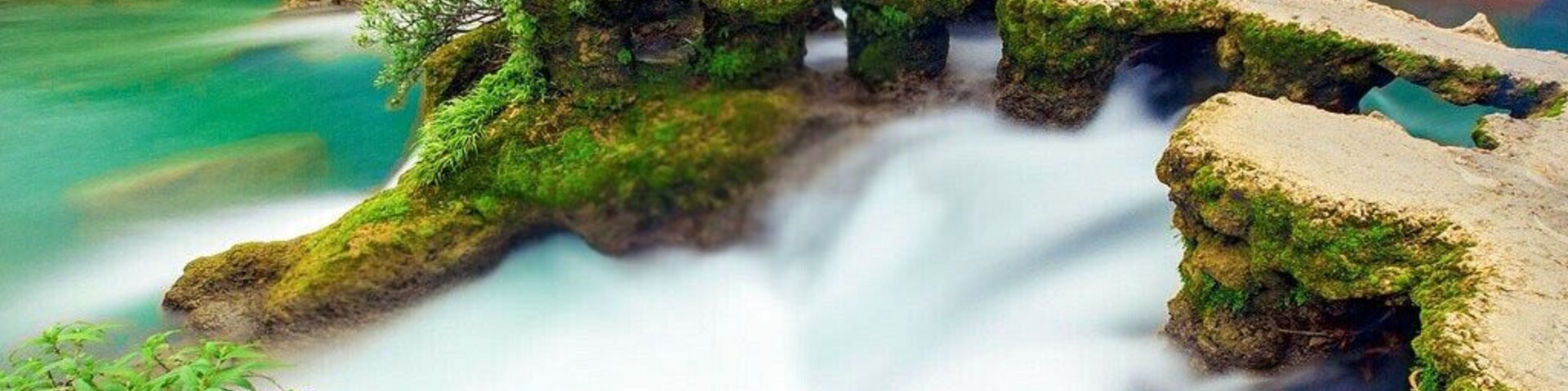 Beautiful #Libo Seven Small Arches Scenic Spot (Xiaoqikong) in #Guizhou.
https://twitter.com/Beautifulgx