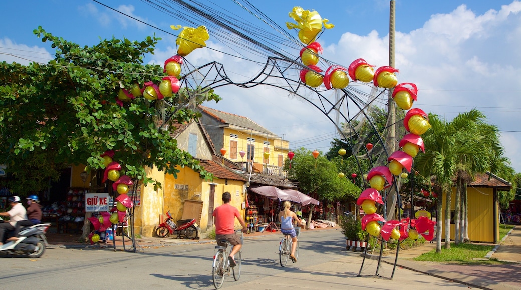 Song Hoai Square showing a square or plaza, a small town or village and cycling