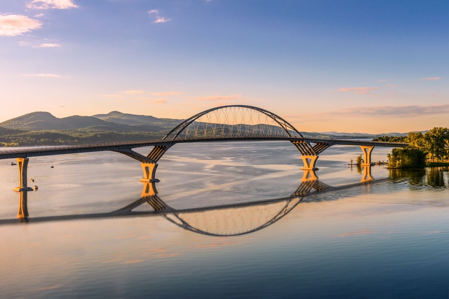 Champlain Bridge across Lake Champlain connecting New York and Vermont; Shutterstock ID 215427115; Purchase Order: -