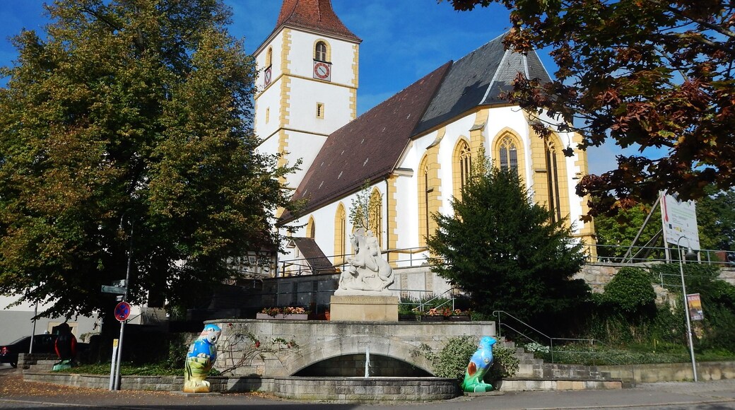 Mauritius-Kirche in Holzgerlingen: Mittelalterliche Dorfkirche mit spätgotischem Chor und romanischem Turm. Erste urkundliche Erwähnung 1274
