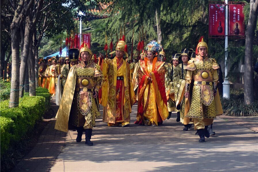 #Peony is the Chinese national flower, symbols of wealth and prosperity. The 35th China Luoyang Peony Festival is beginning, let's meet with beautiful peony together.

https://twitter.com/Beautifulgx