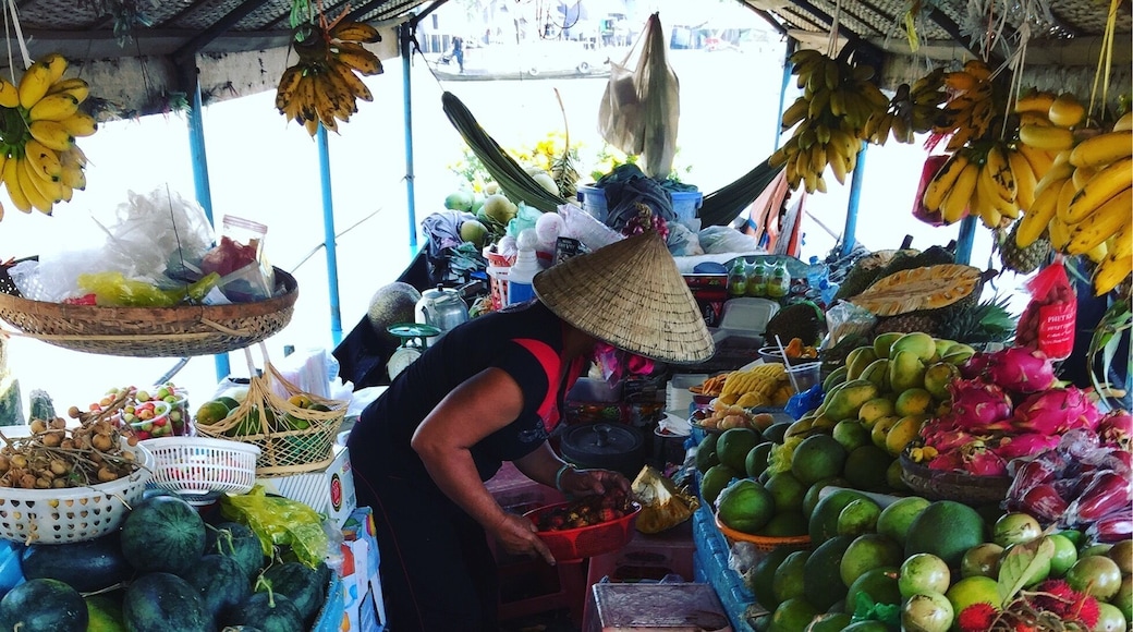 Fruits and more fruits! Miss the exotic tastes of Vietnam 😊