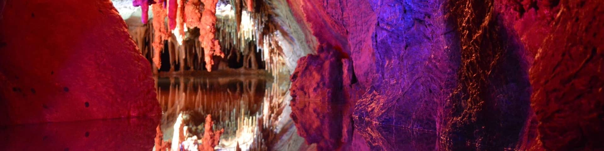 Beautiful reflection of caves in water..inspiring isn't it💕