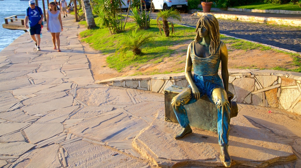 Statue de Brigitte Bardot