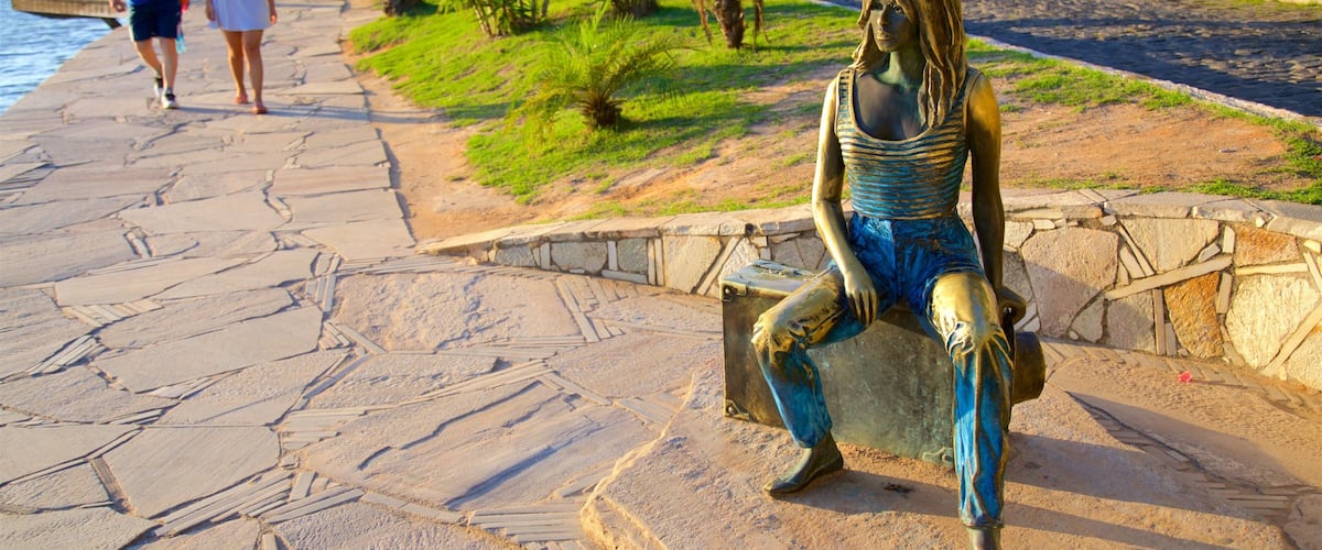 Statue de Brigitte Bardot