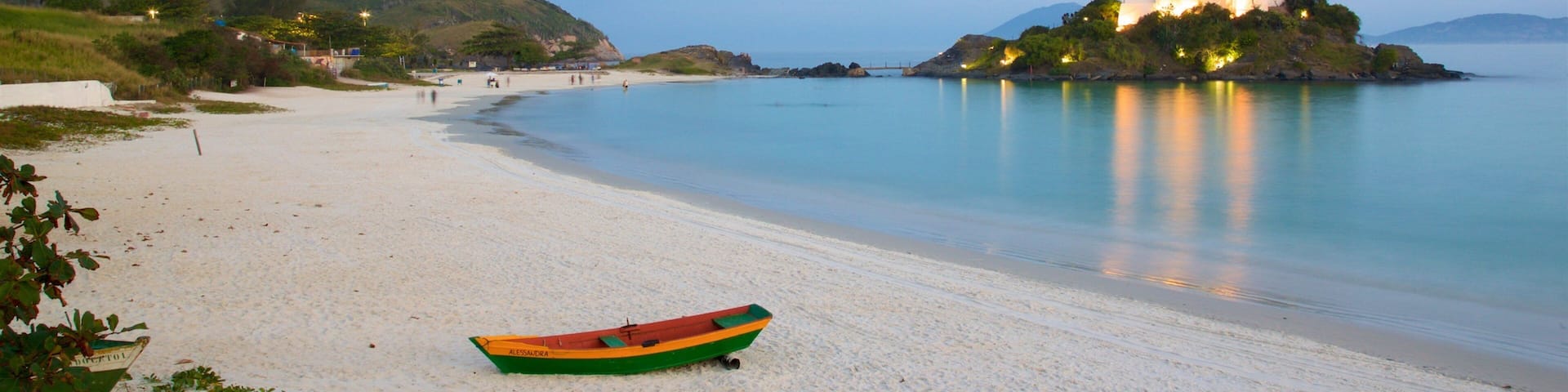 São Mateus-fæstningen og byder på en sandstrand, billeder af øer og udsigt over kystområde