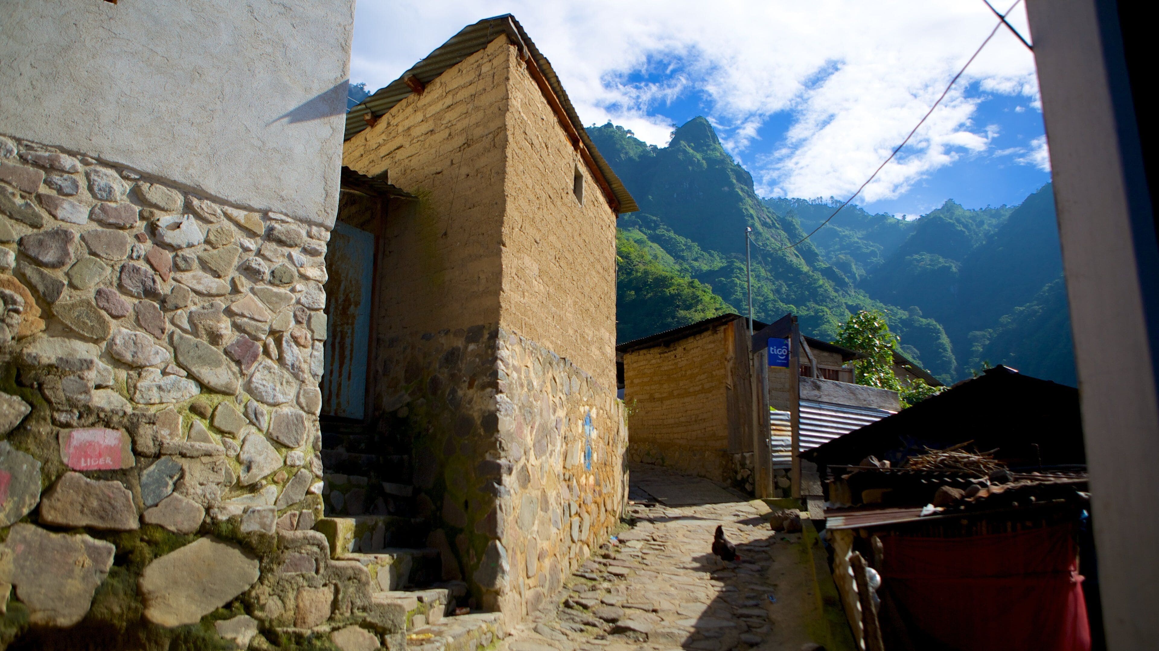 Santa Cruz La Laguna which includes street scenes