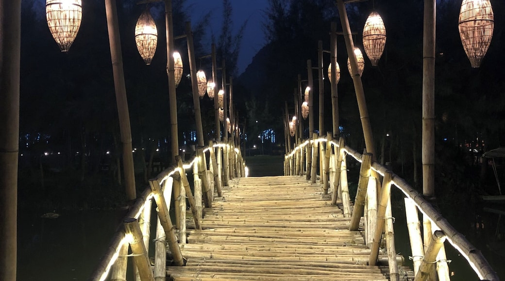 A nice place to spend 2 hours here